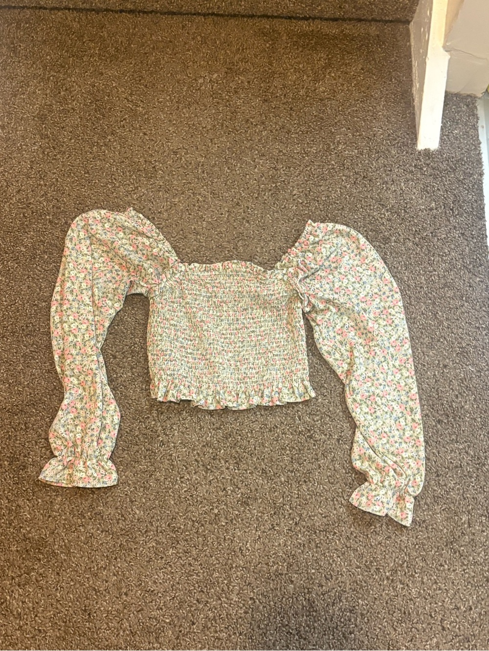 Forever 21 Floral Smocked Puff-Sleeve Crop Top - Pink & Green Flower Print